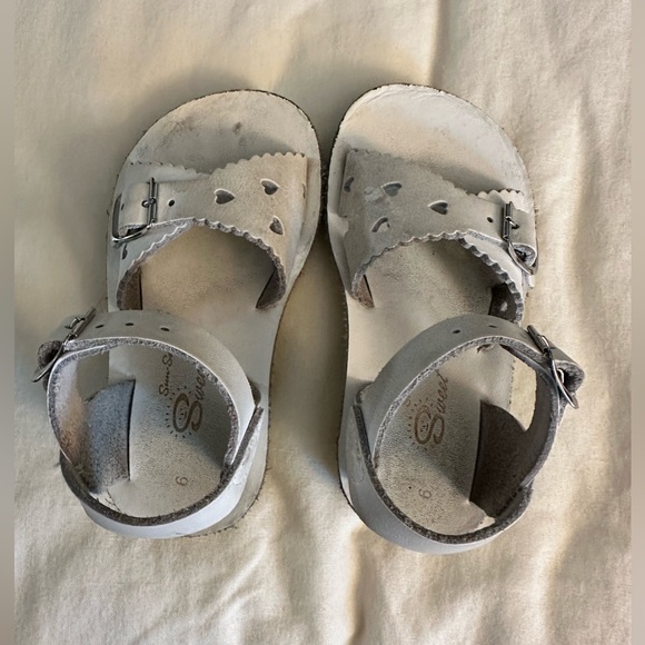 Sun San White Sweetheart Sandals - Picture 2 of 4